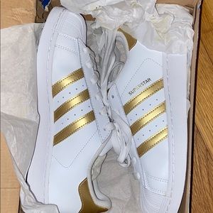 women/teenager shoes